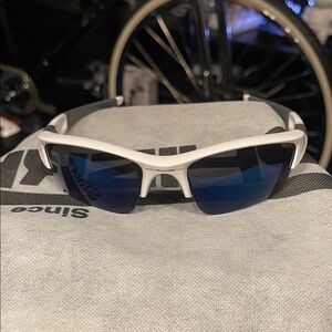 OAKLEY FLAK SUNGLASSES